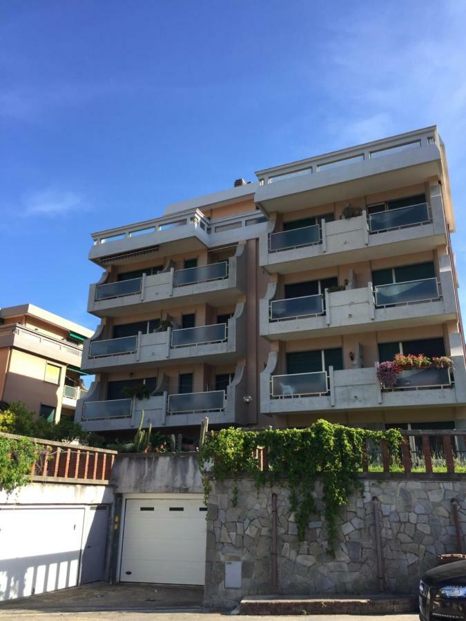 L'Attico Di Anna Apartamento Sanremo Exterior foto